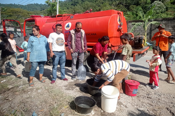 Kekeringan Melanda Kota Padang, Warga Butuh Air Bersih